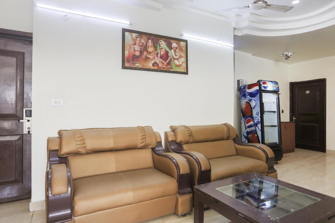 Capital O The Nest Expo Near Pvr Ansal Plaza Greater Noida Ξενοδοχείο Εξωτερικό φωτογραφία